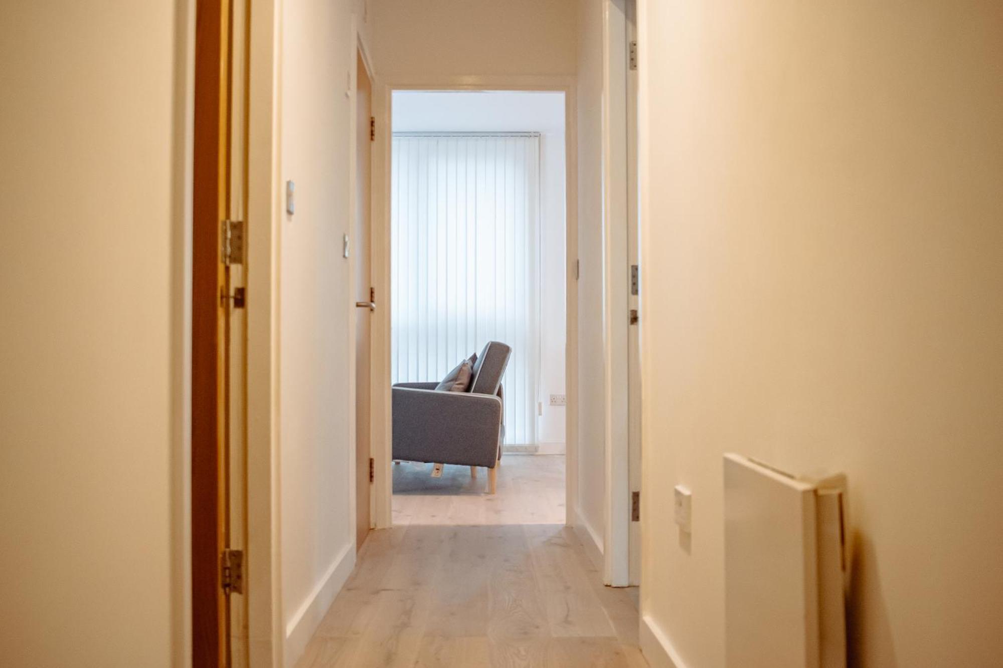 Central & Spacious, Sleeps 8, Perfect For Groups Лидс Экстерьер фото