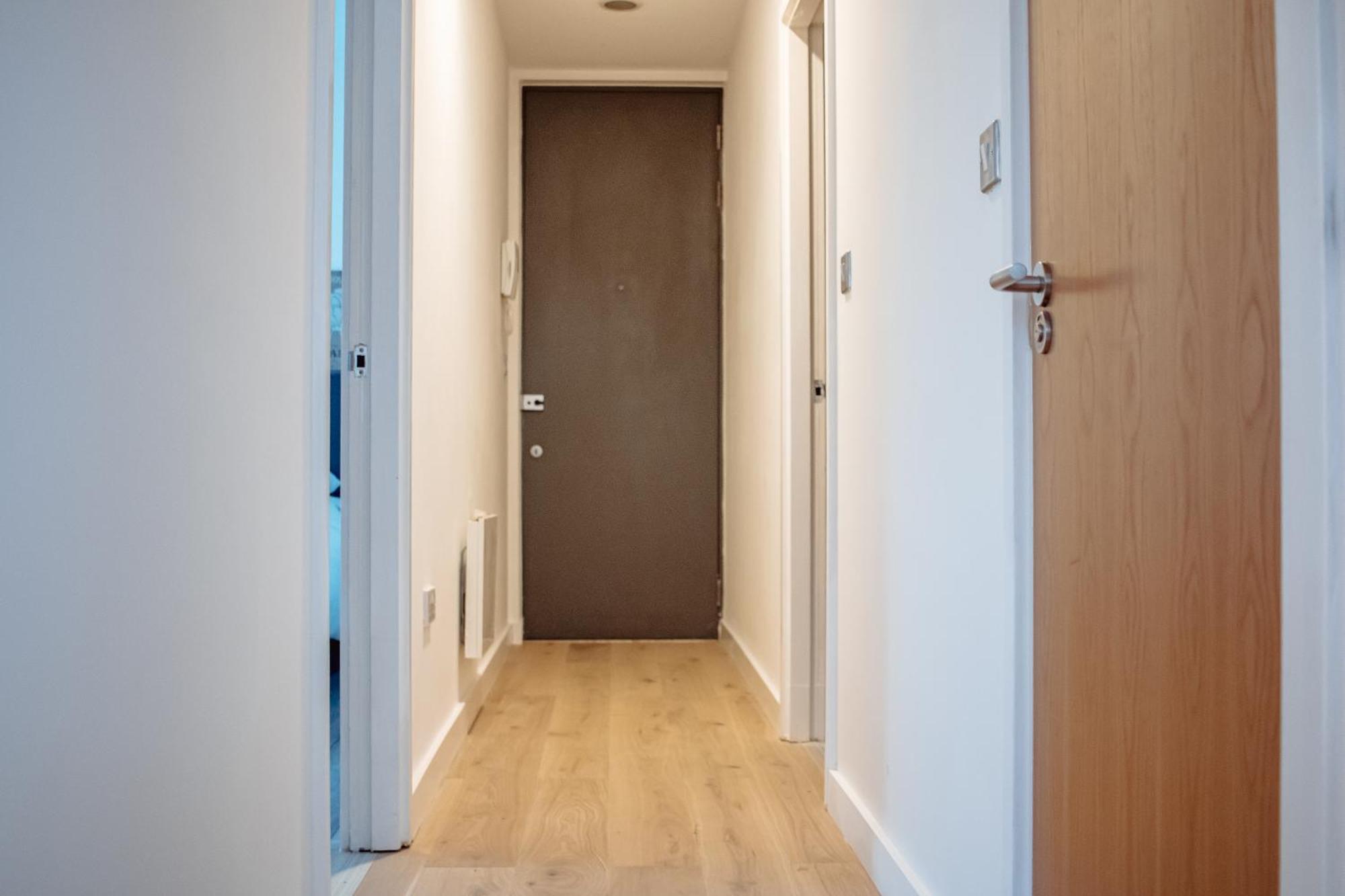 Central & Spacious, Sleeps 8, Perfect For Groups Лидс Экстерьер фото