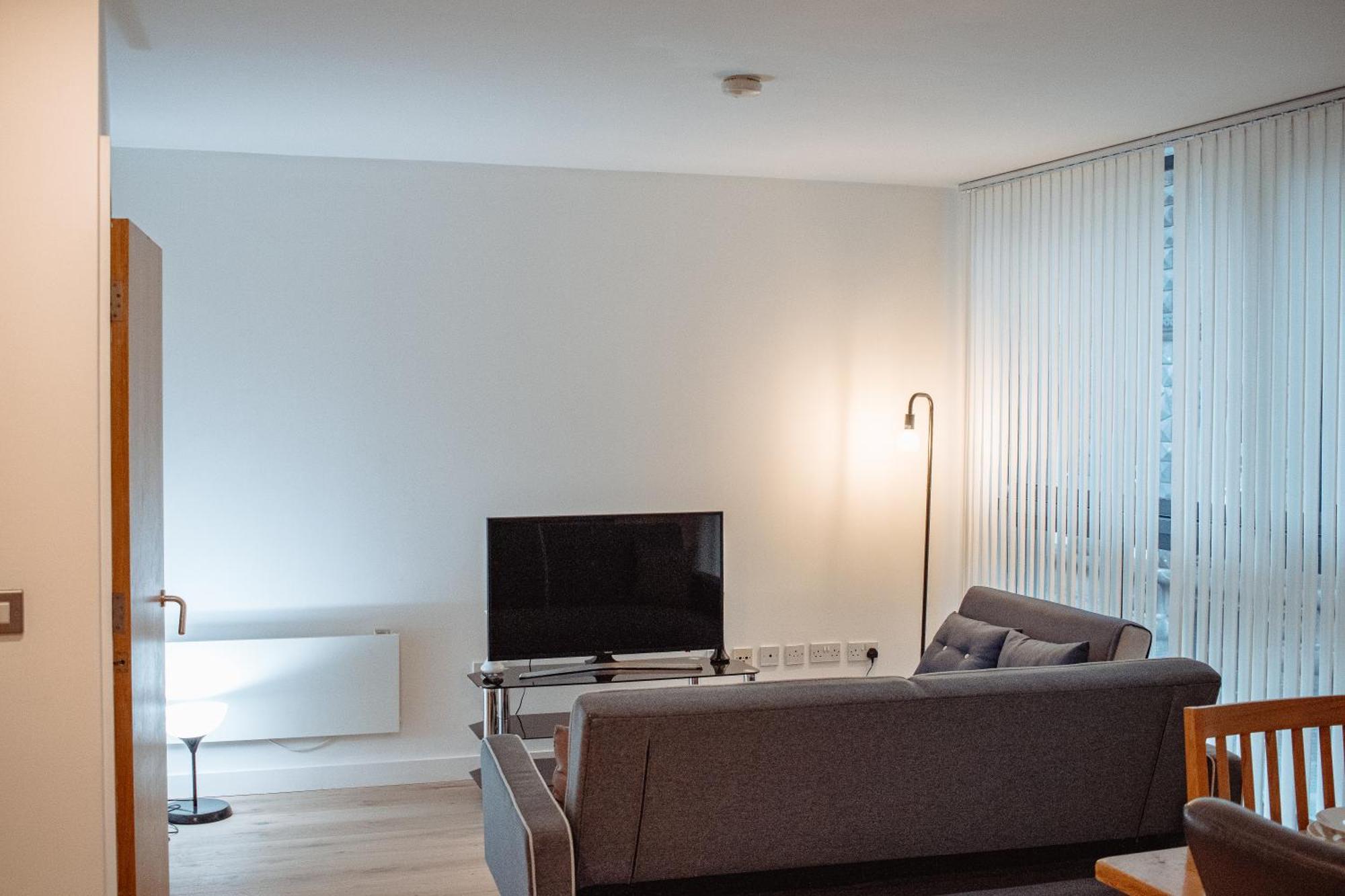 Central & Spacious, Sleeps 8, Perfect For Groups Лидс Экстерьер фото