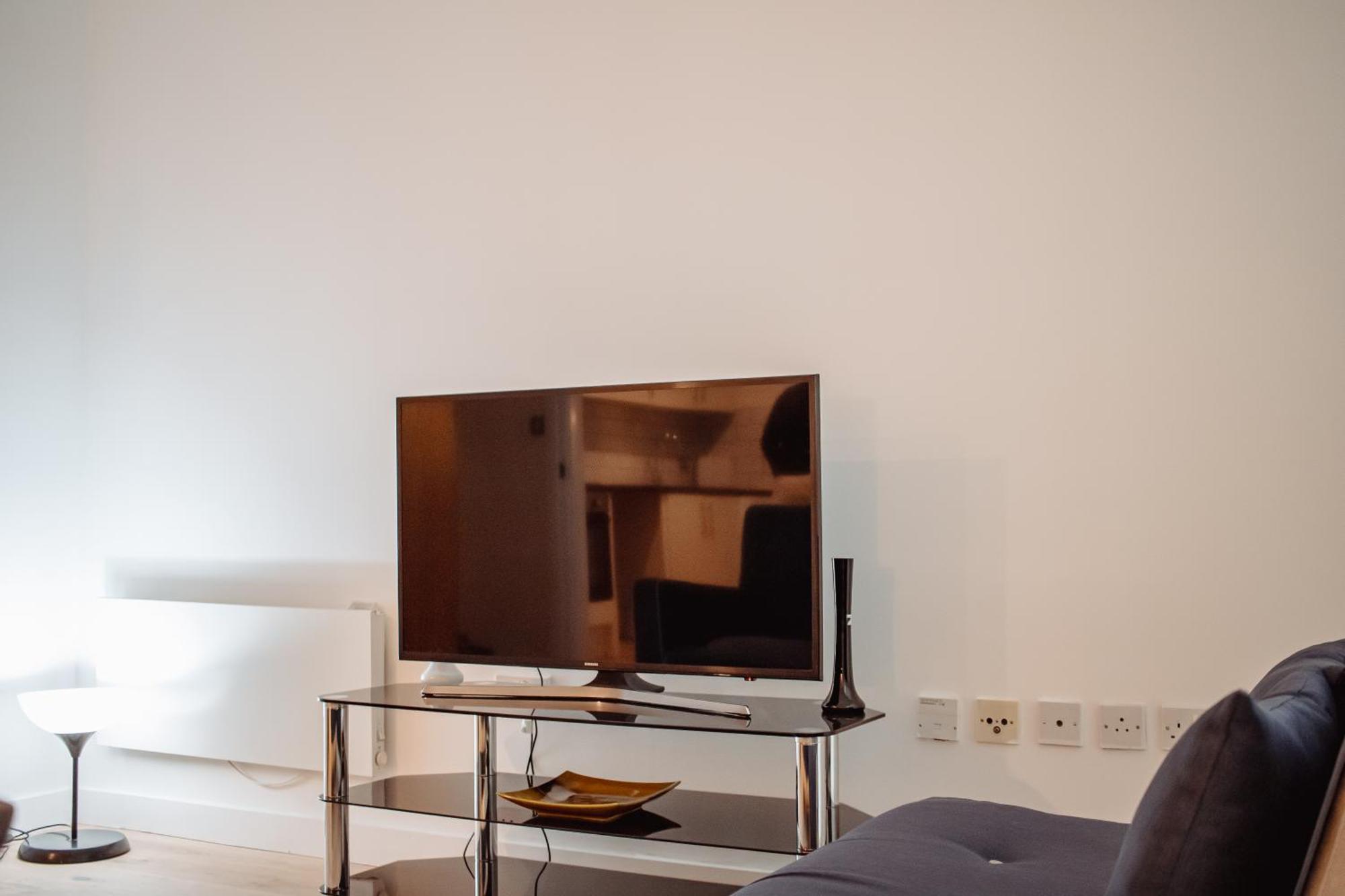 Central & Spacious, Sleeps 8, Perfect For Groups Лидс Экстерьер фото