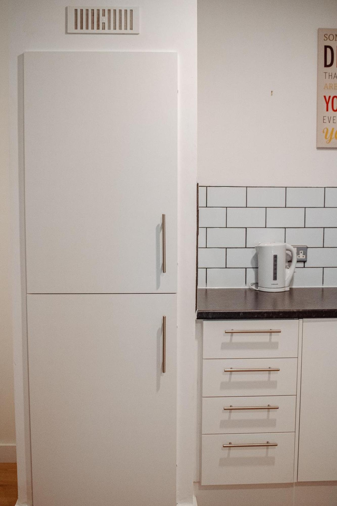 Central & Spacious, Sleeps 8, Perfect For Groups Лидс Экстерьер фото